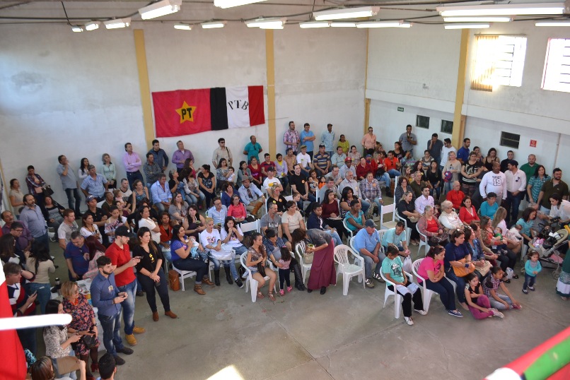 Nova sede ficou lotada de militantes e simpatizantes dos cinco partidos aliados