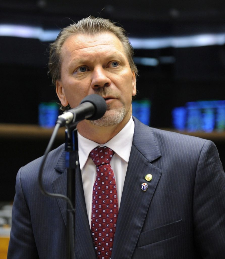 Afonso Hamm promete lutar para derrubar veto no Congresso