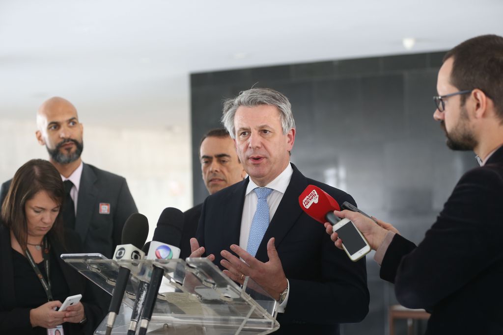 Ben van Beurden, chefe executivo da Royal Dutch Shell, fala à imprensa após reunião com o presidente Michel Temer, no Palácio do Planalto