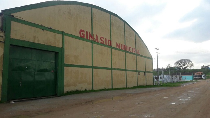 Após ser homologado o arremate, ginásio municipal pertencerá a Prefeitura de Hulha 
