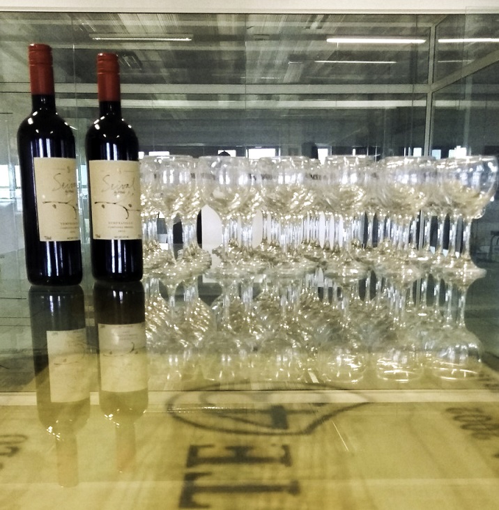 Rótulos produzidos na vinícola serão comercializados
