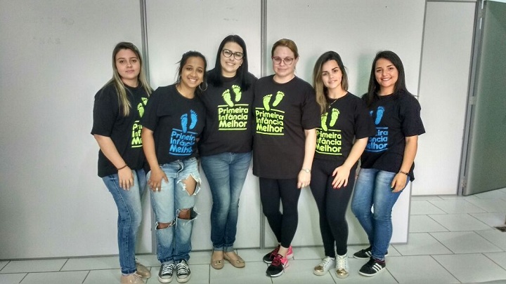 Supervisora do PIM, Caroline Porto e as cvinco visitadoras já iniciaram o trabalho de cadastramento no município