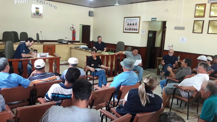 Reunião contou com a participação de um bom número de  produtores e representantes de associações 