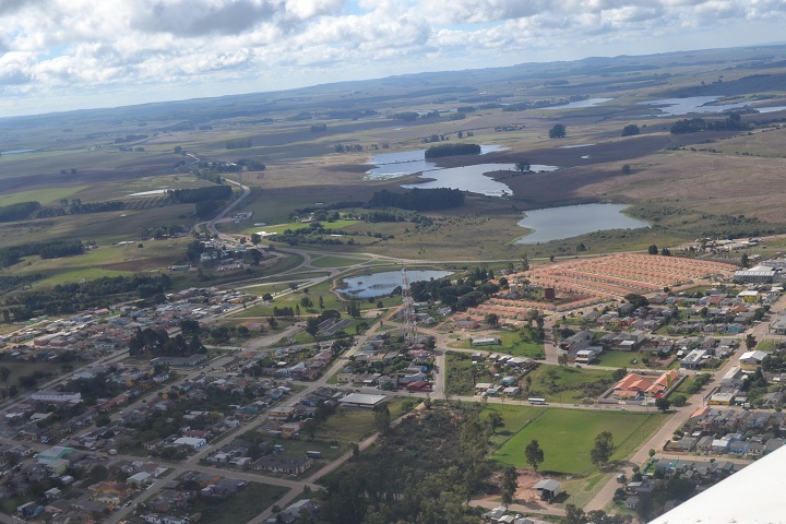 Serão apresentadas propostas de modelos urbano e rural