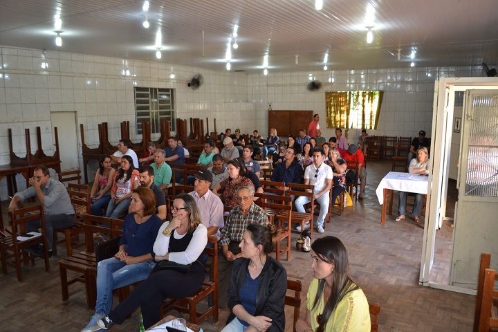 Um público apenas razoável compareceu ao debate