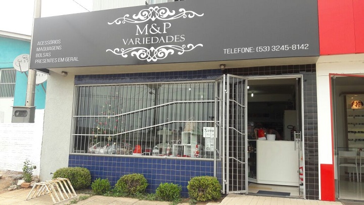 Loja está localizada na rua Francisco Assis do Pinho