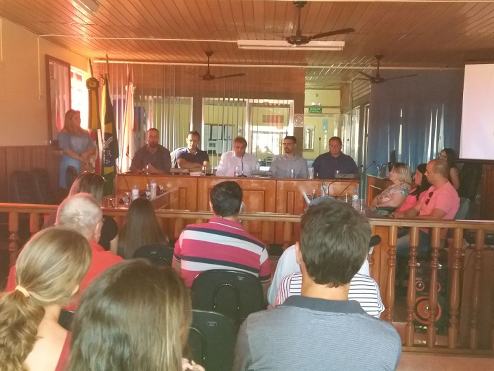 Reunião para implantação do convênio aconteceu no Legislativo de Pedras Altas