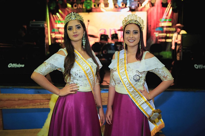 Soberanas do festival, Renatha Moreira e Paola Largue embelezaram o evento