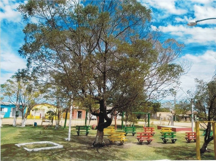 Praça Demétrio Almeida (Manda Brasa)