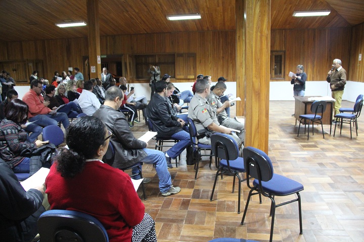 participaram pessoas de diversos segmentos