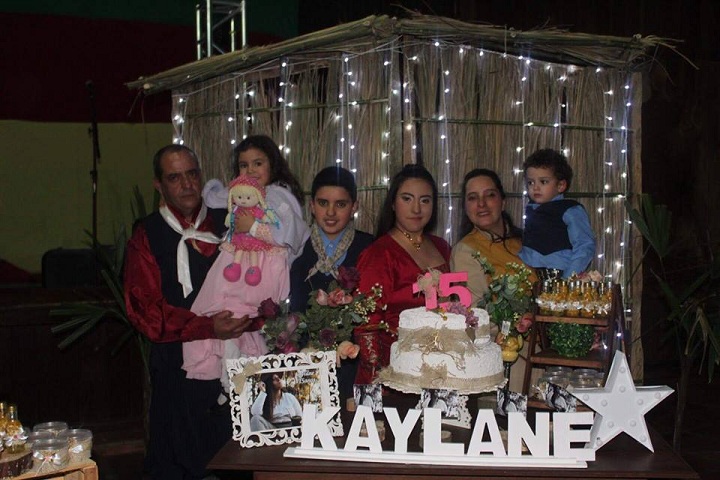 Além de Kaylane, Anilvo e Tatiane também compartilham a paixão pelo tradicionalismo com outros três filhos