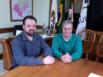 Bebeto e gerente adj Banrisul