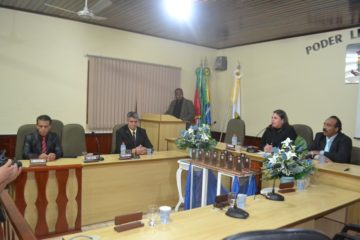 Presidente Elizangela Coitinho abriu os trabalhos agradecendo a Deus pelo momento