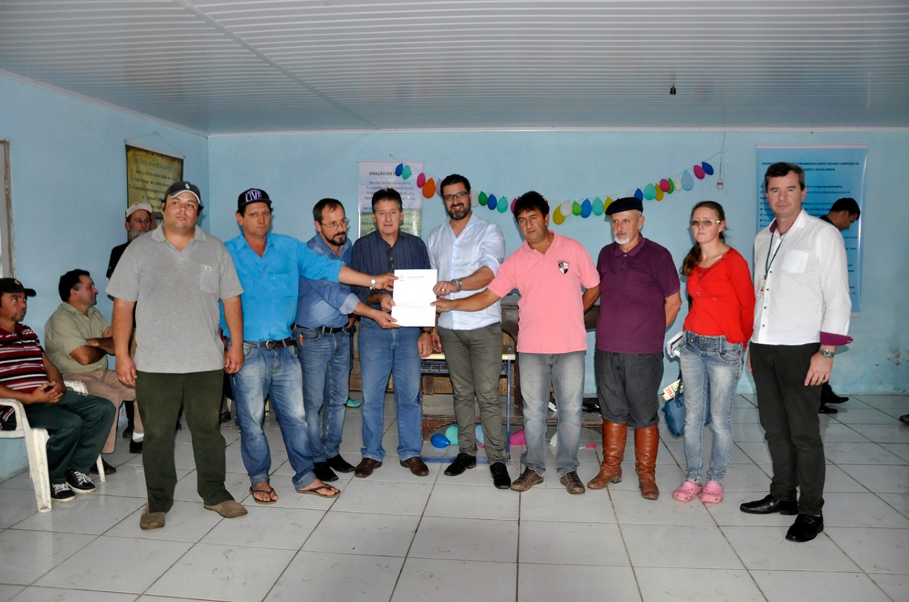 Secretário Minetto se reuniu com lideranças no assentamento Santa Marta