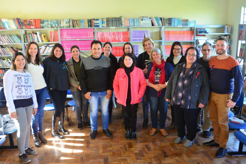 Primeiro encontro aconteceu na escola Manoel Lucas de Oliveira