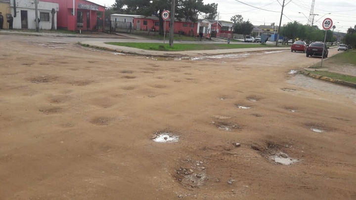 Fim do calçamento da avenida Getúlio Vargas está com via bastante comprometida